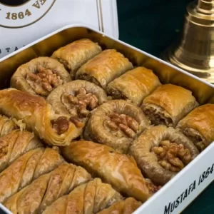 4 Mixed Walnut Baklava - Hafiz Mustafa (1000g/35.27oz) Zoomed